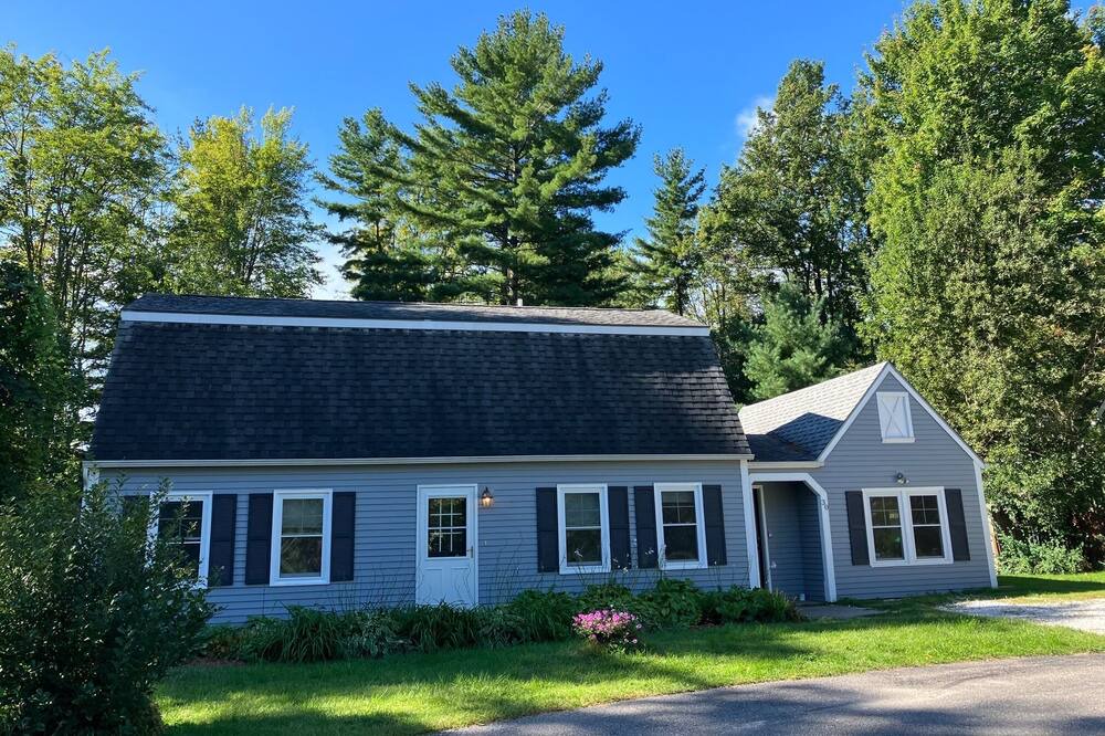 Shelburne House | Rare Find! Fully furnished charming 3 BR home. Fenced in yard. Min 1 month stay