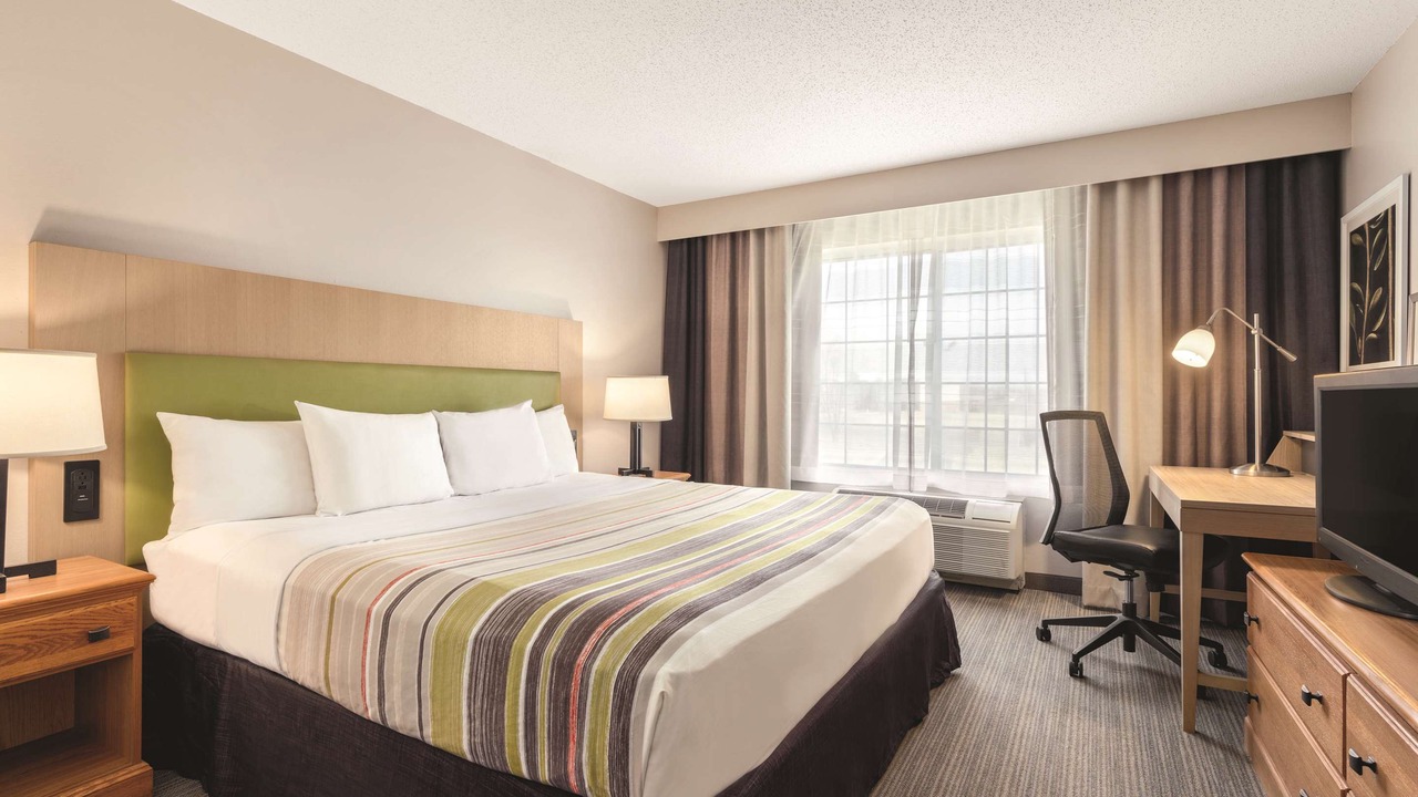 Photo of Bedroom in Big Flats Airport