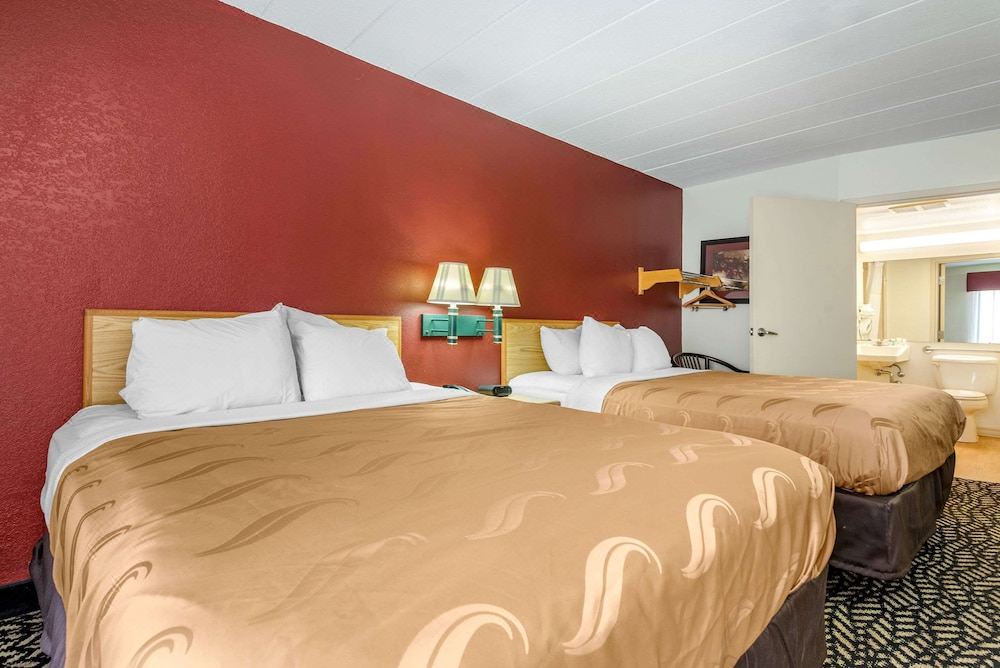 Photo of Bedroom in Falconer