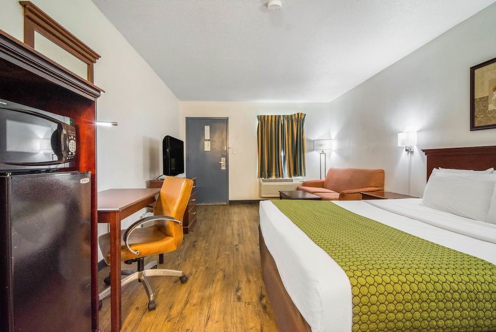 Photo of Bedroom in Northwest Raleigh