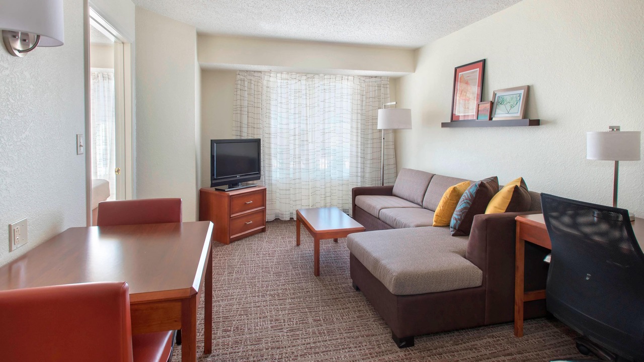 Photo of Livingroom in Hauppauge