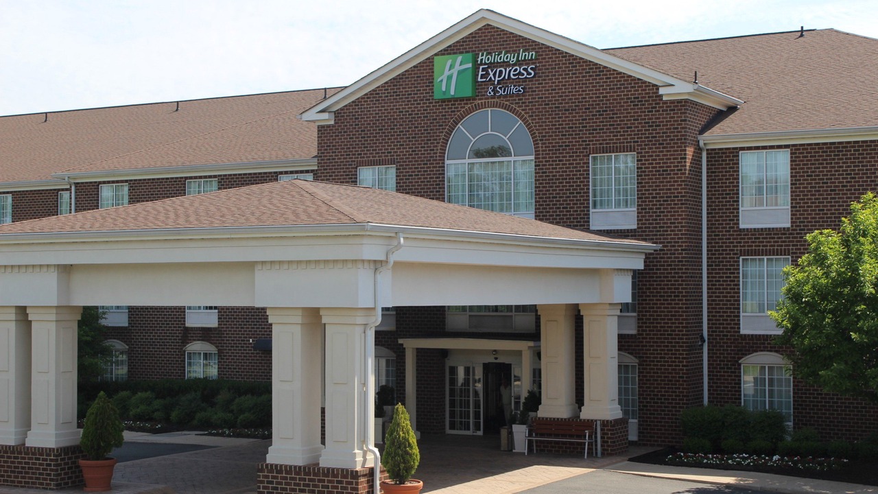 Photo of Buildings in Warrenton
