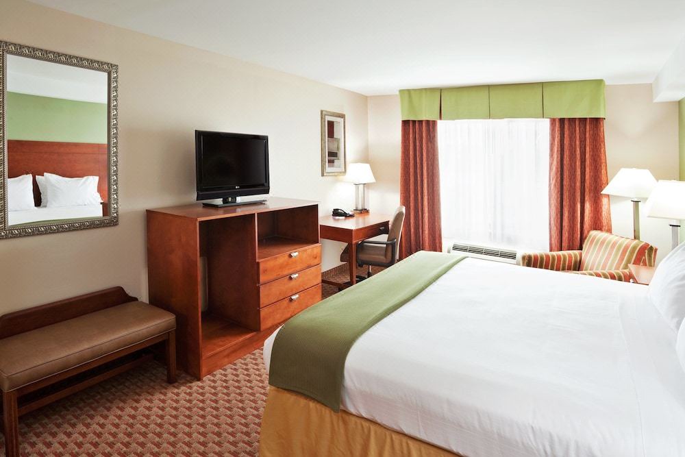 Photo of Bedroom in Niagara Falls