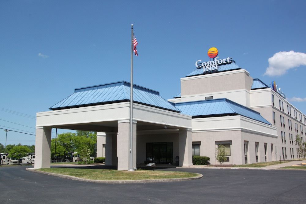 Photo of Buildings in Lindbergh Lawns