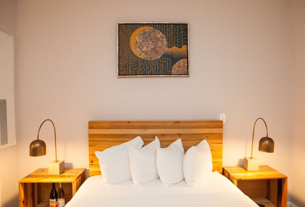 Photo of Bedroom in Hunters Point