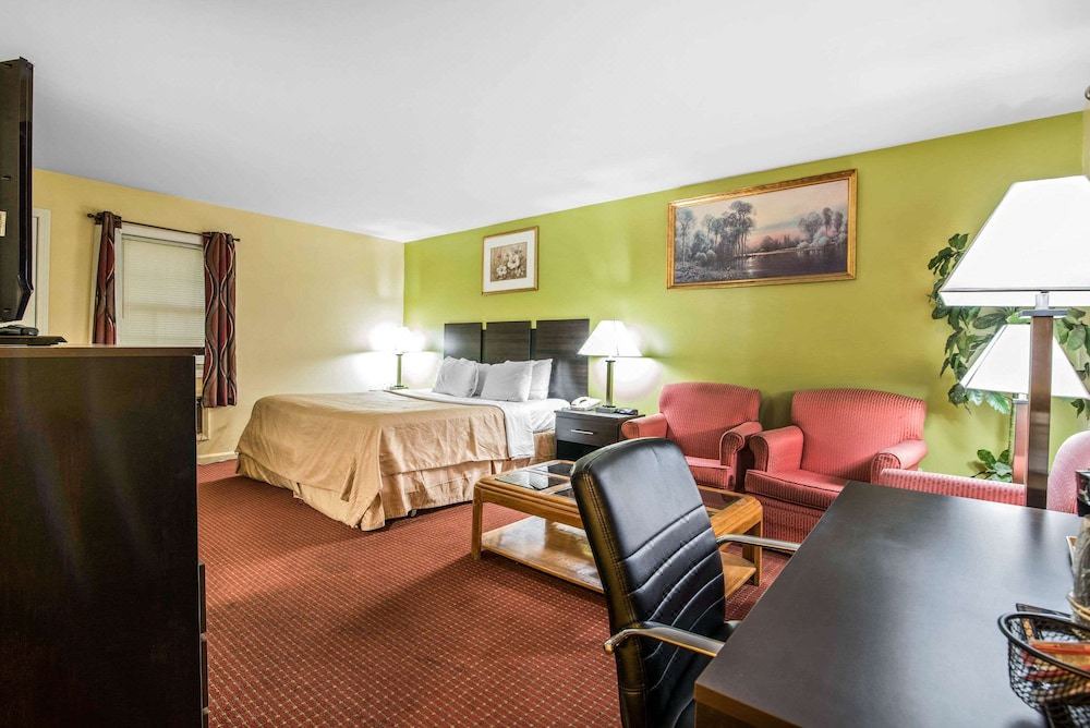 Photo of Livingroom in East Haven  Rutland County