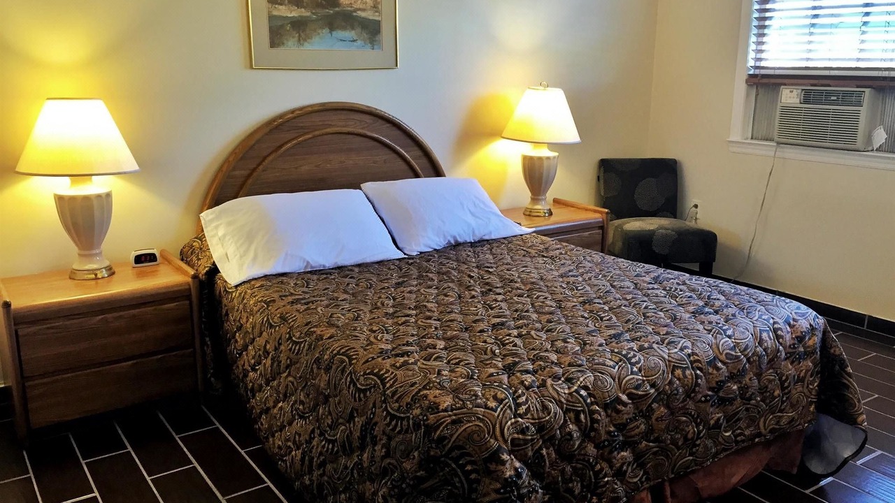 Photo of Bedroom in Riverhead