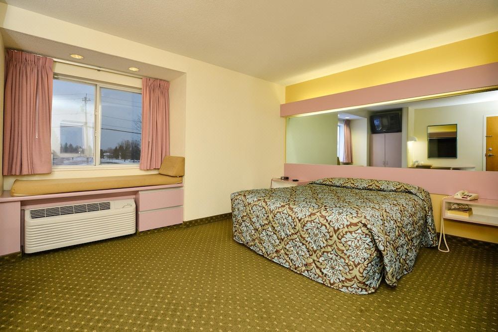 Photo of Bedroom in East Syracuse