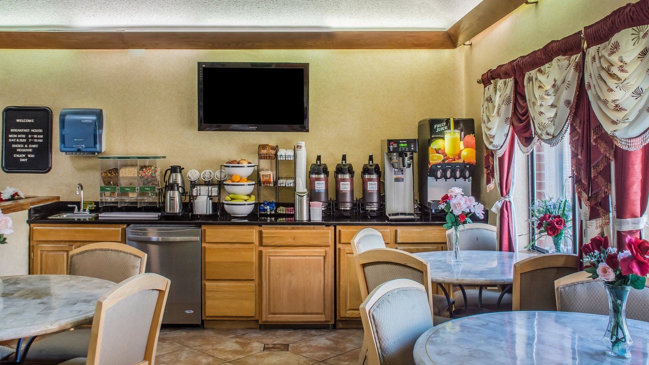 Photo of Livingroom in Lockport