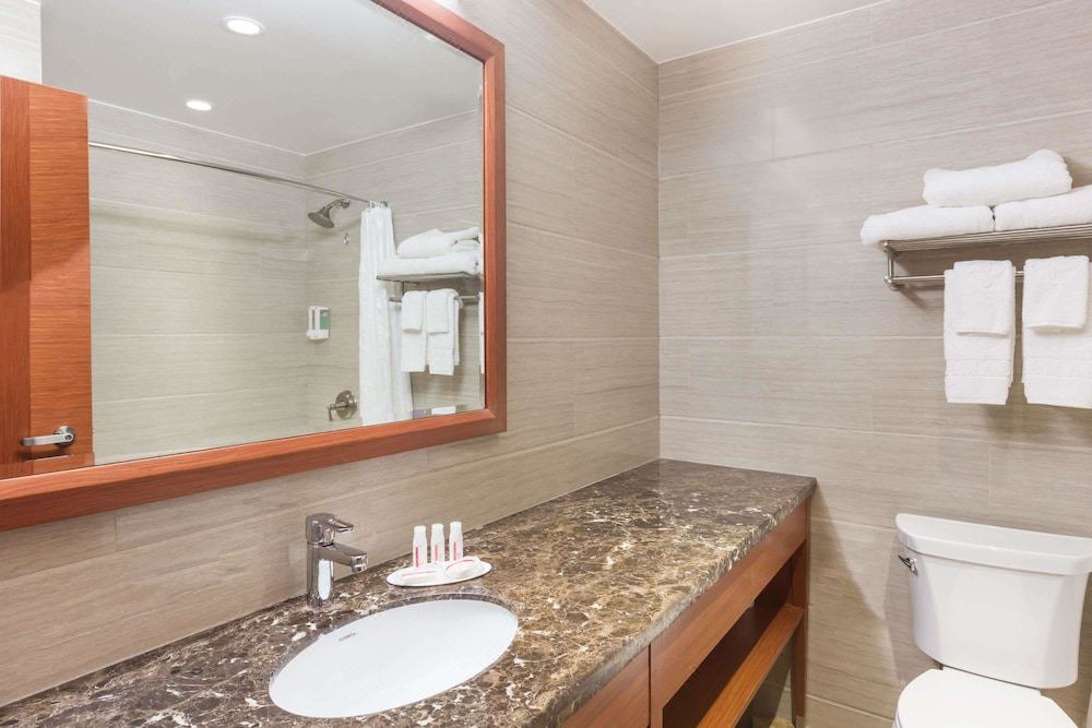 Photo of Bathroom in Flushing Chinatown