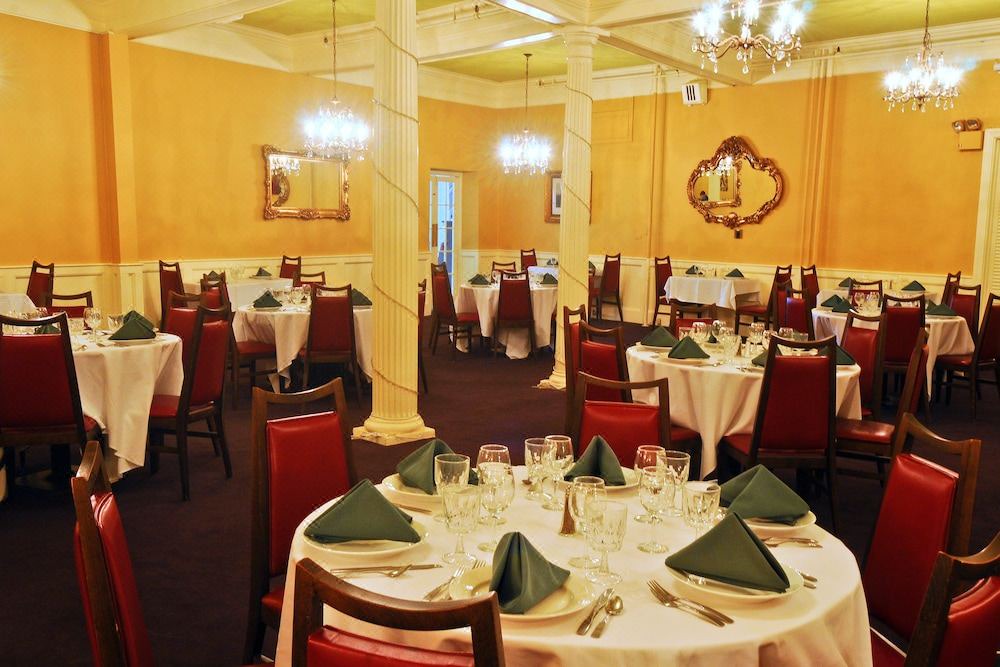 Photo of Livingroom in White River Junction