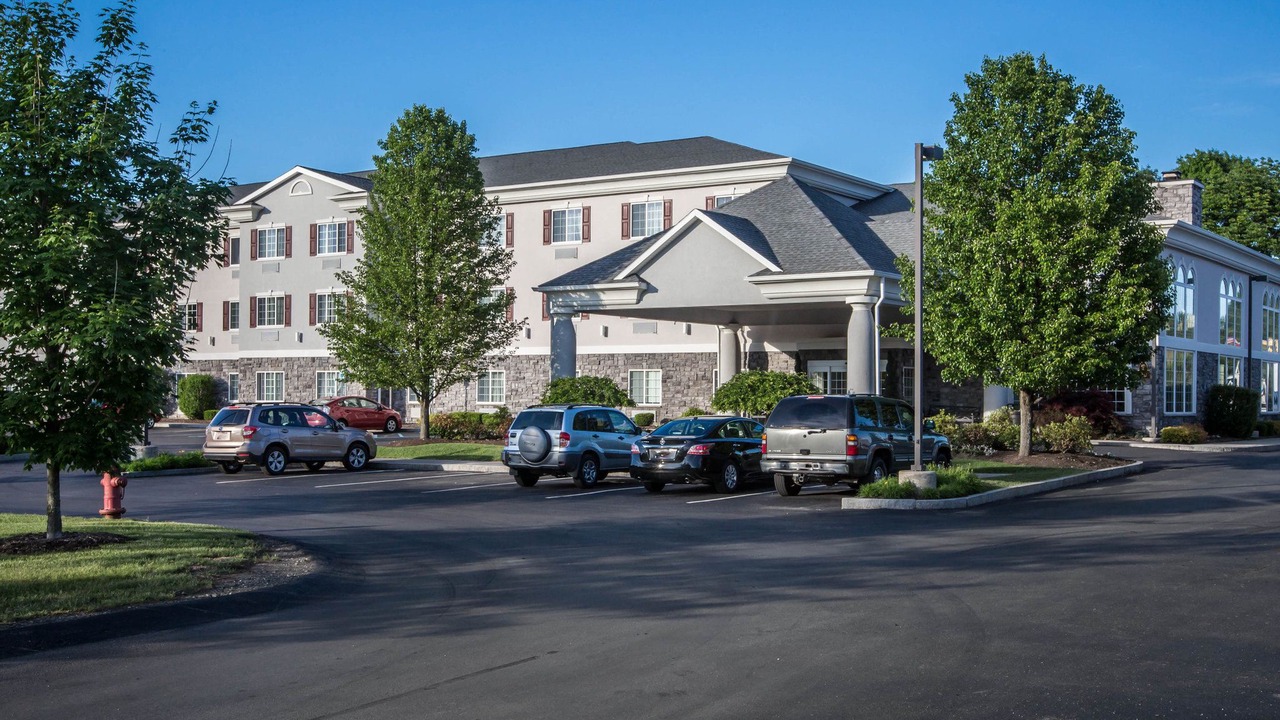 Photo of Buildings in Castleton-on-Hudson