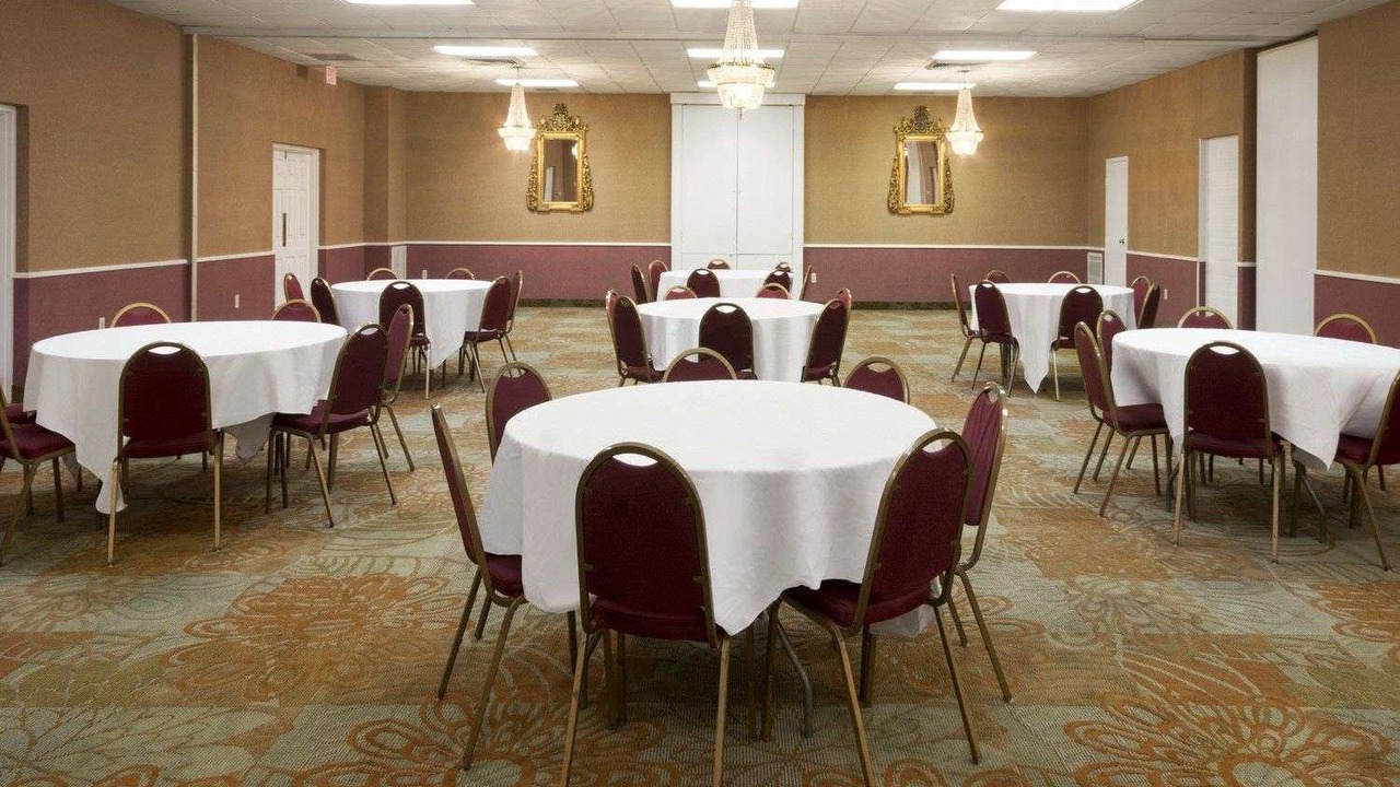 Photo of Others in Salem