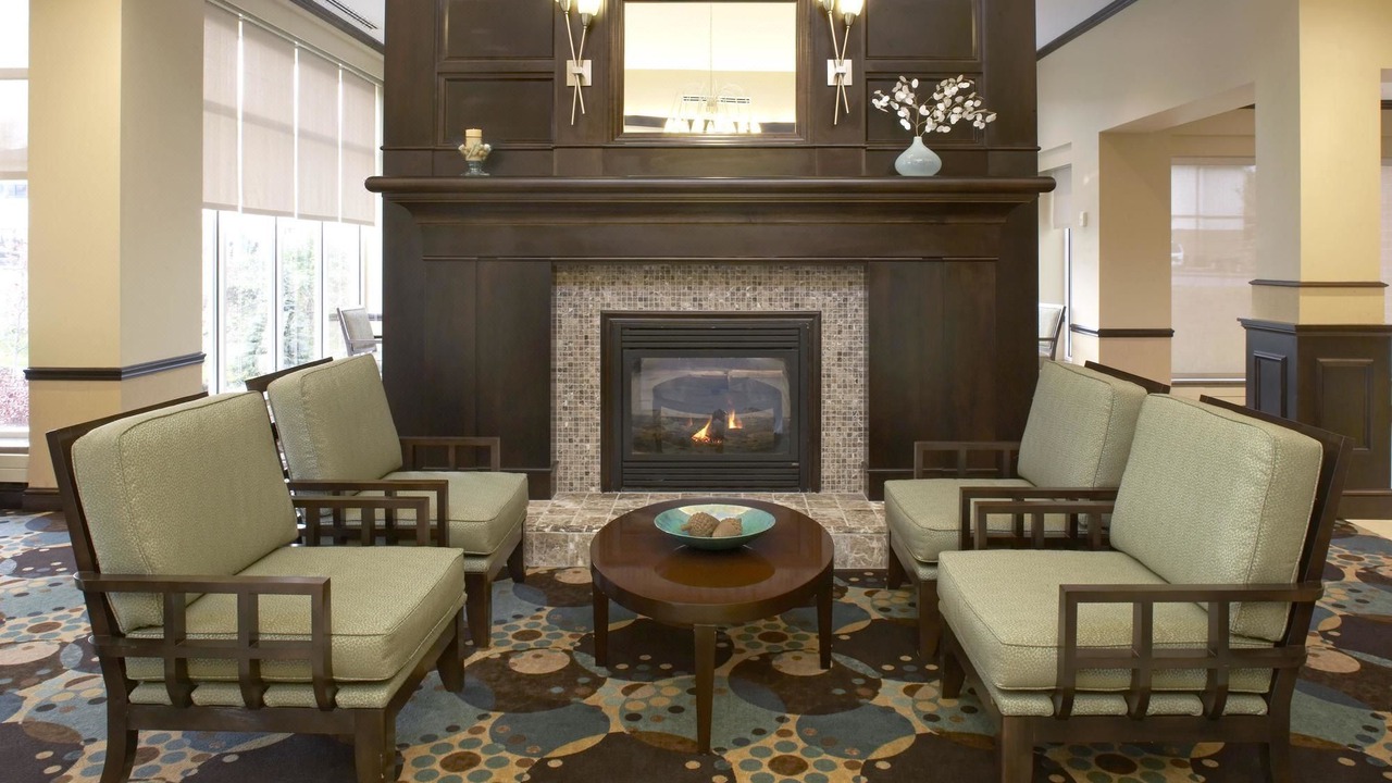 Photo of Livingroom in Newtonville