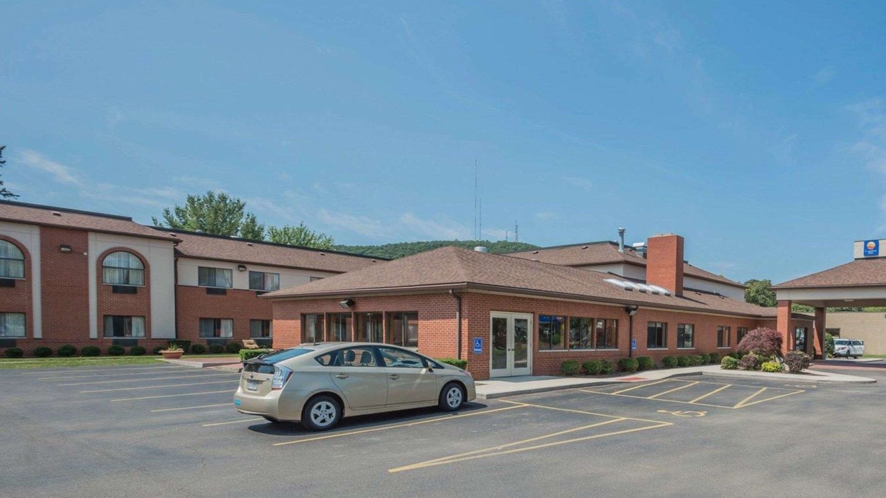 Photo of Buildings in Corning