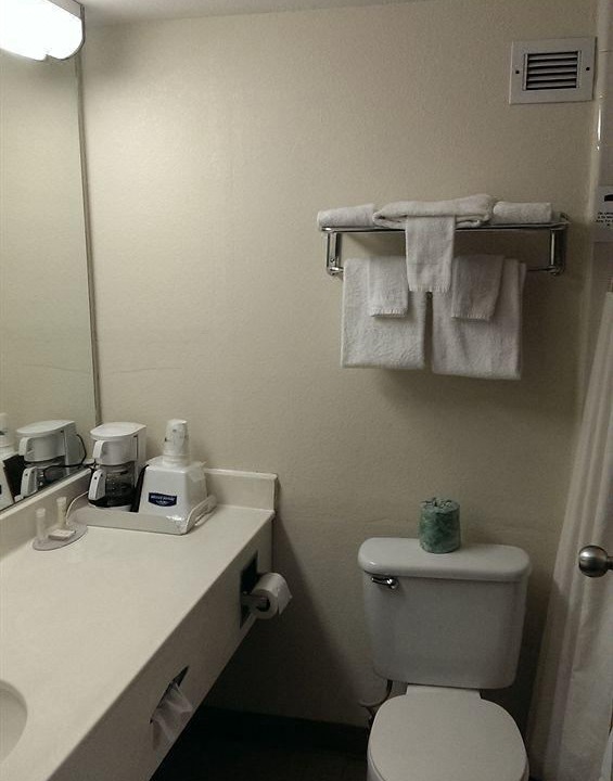 Photo of Bathroom in Lightfoot