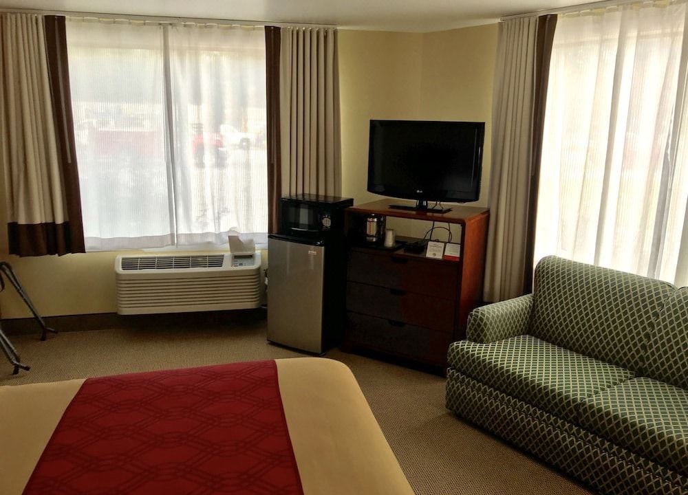 Photo of Livingroom in West Ossipee