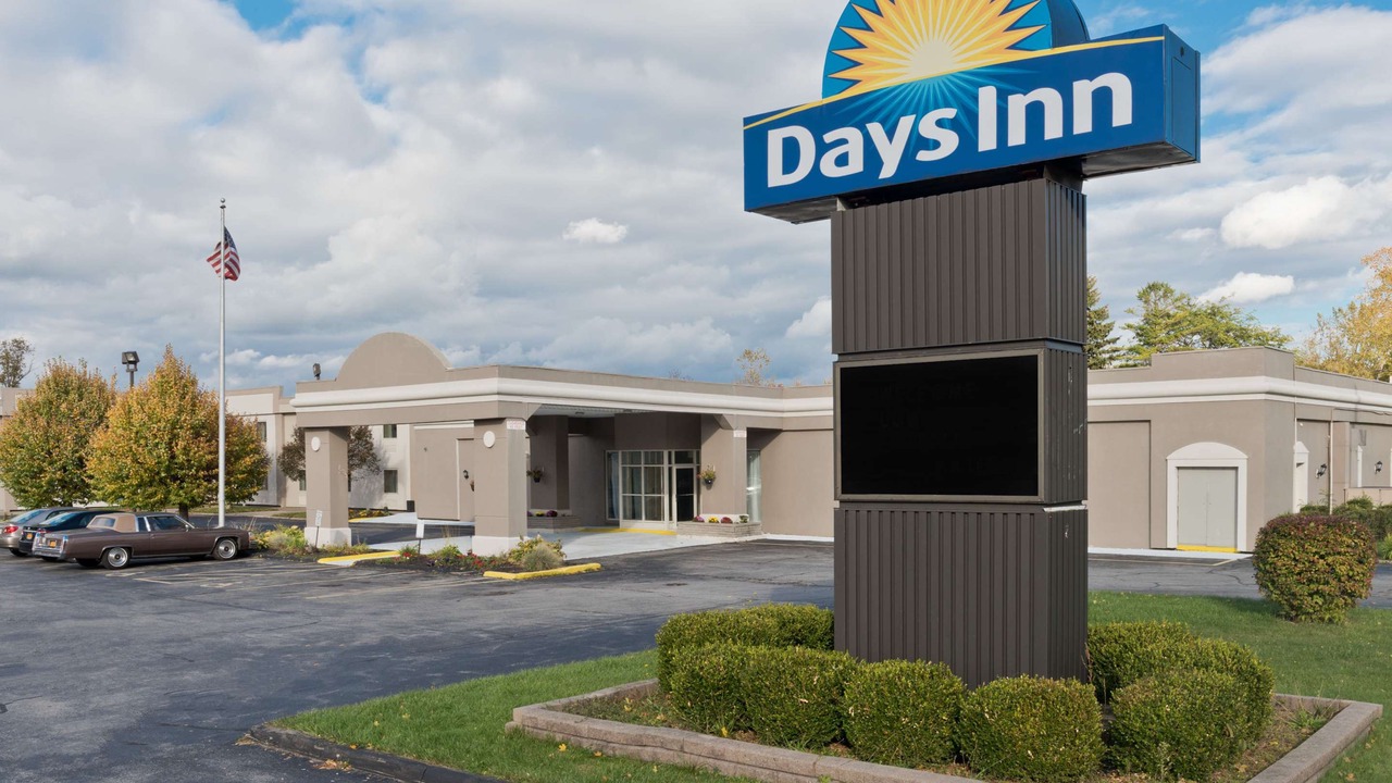 Photo of Buildings in Batavia
