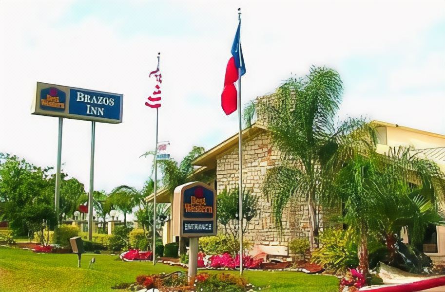 Photo of Buildings in West Columbia