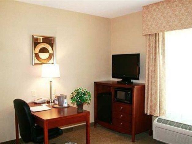 Photo of Livingroom in South Waverly