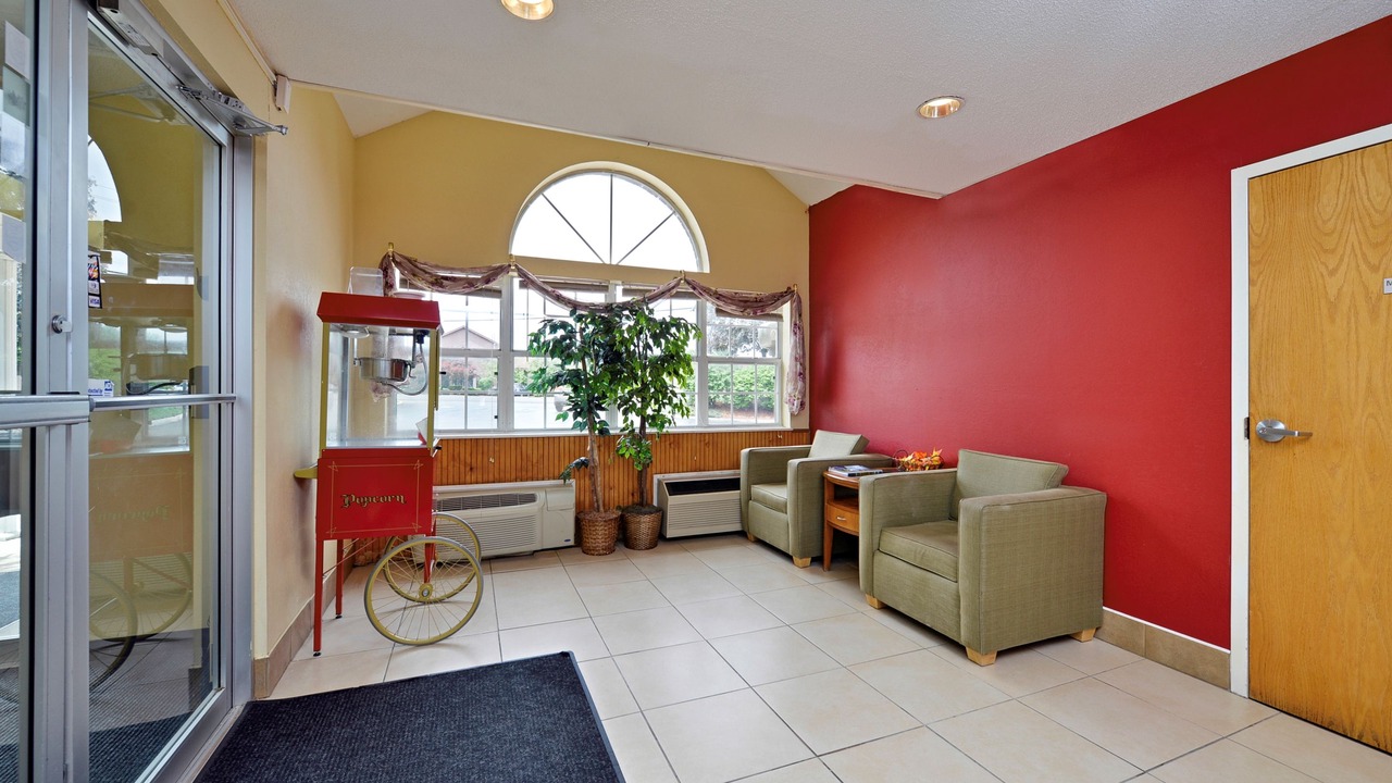 Photo of Livingroom in East Syracuse