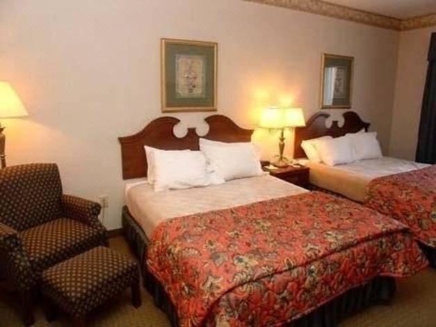 Photo of Bedroom in Castleton-on-Hudson