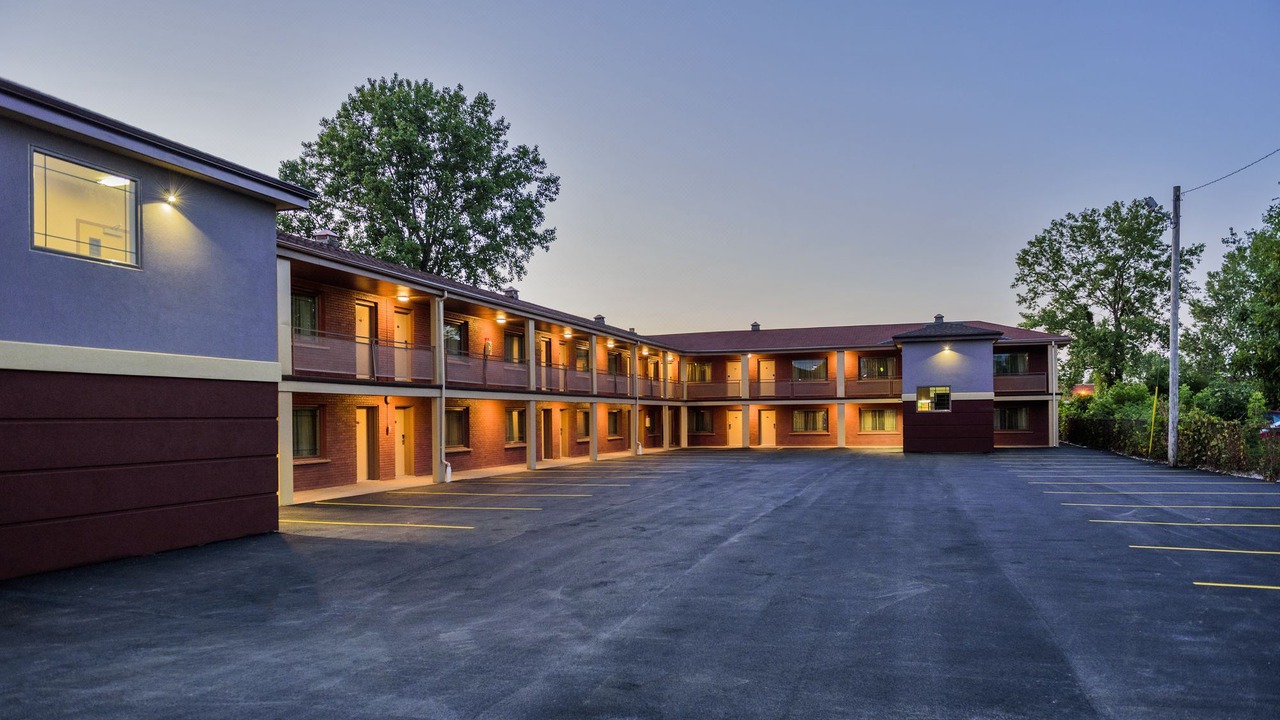 Photo of Buildings in Niagara Falls