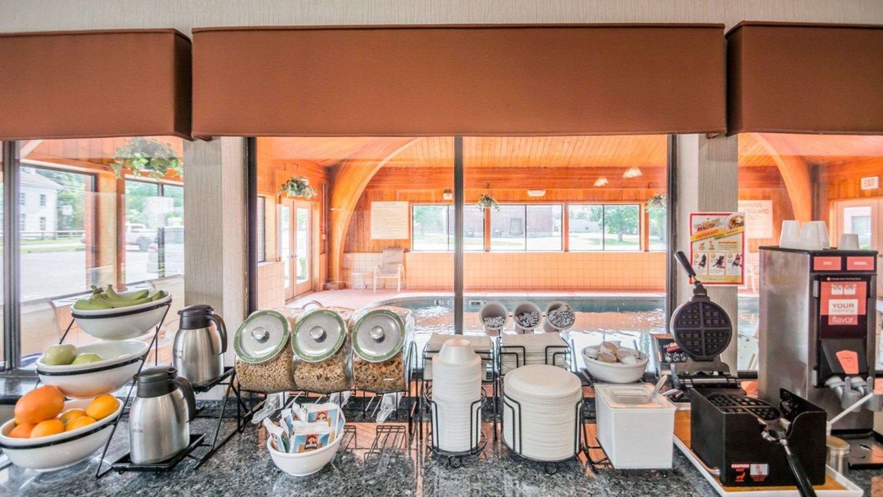Photo of Livingroom in Corning