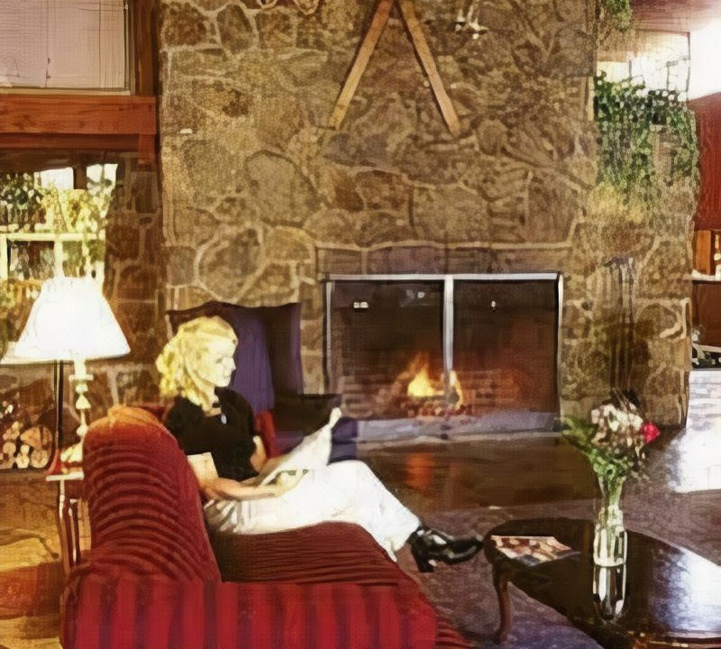 Photo of Livingroom in West Lebanon