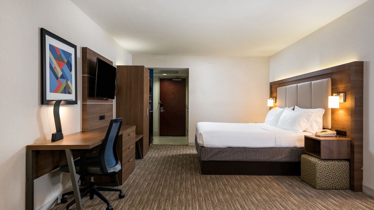 Photo of Bedroom in Downtown Albany