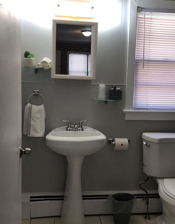 Photo of Bathroom in Roscoe