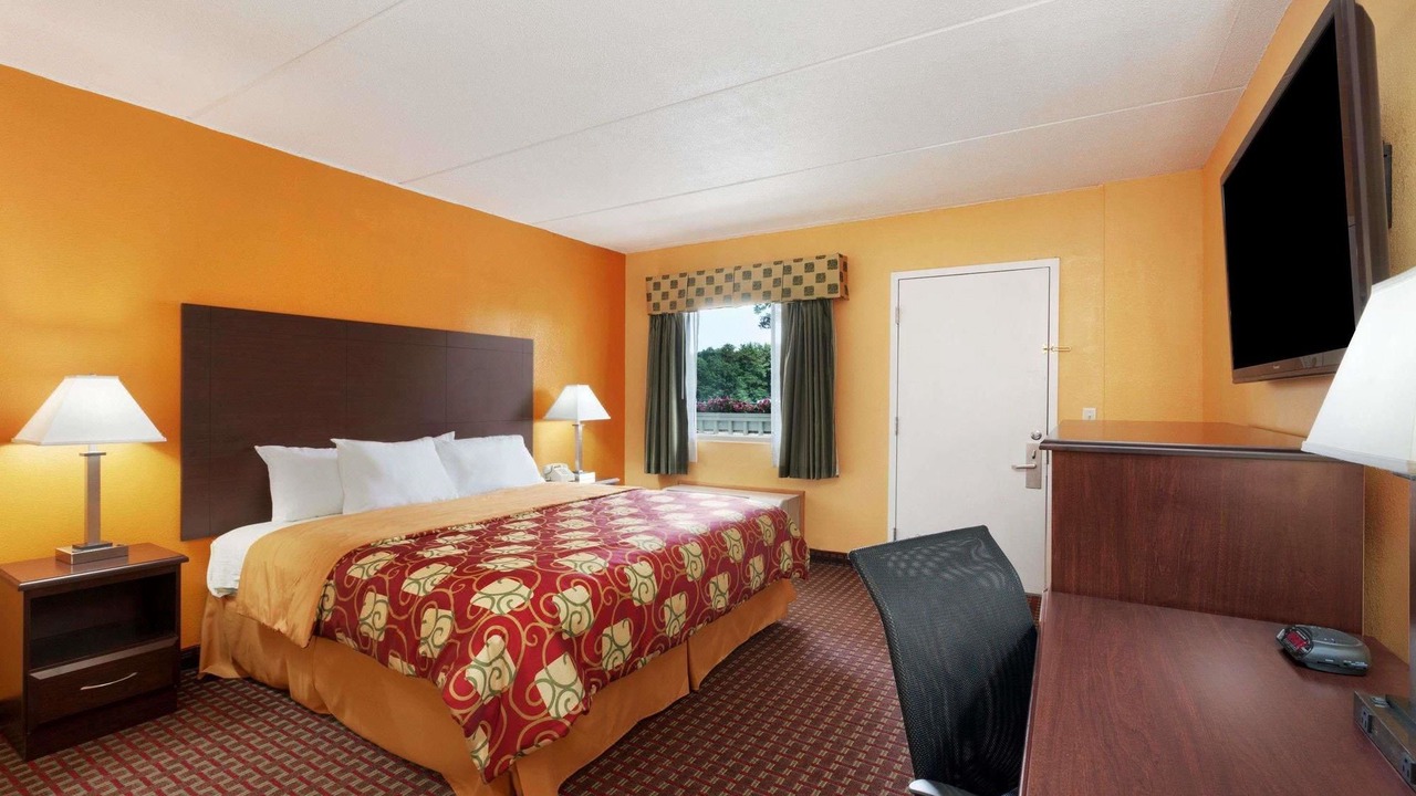Photo of Bedroom in West Glens Falls