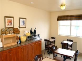 Photo of Livingroom in Watertown