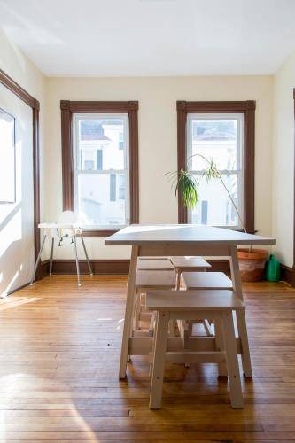 Photo of Livingroom in Burlington