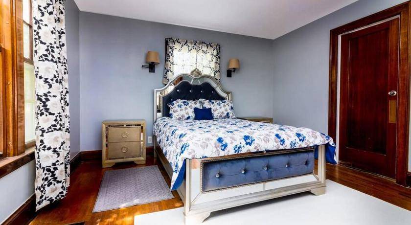 Photo of Bedroom in Niagara Falls