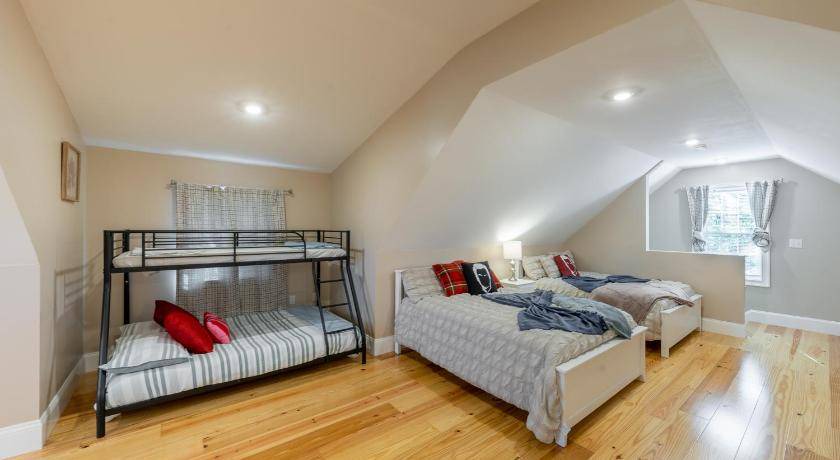 Photo of Bedroom in Quincy