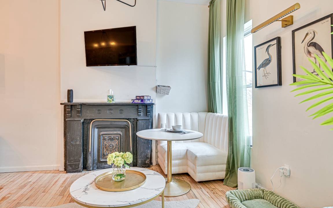 Photo of Livingroom in Albany