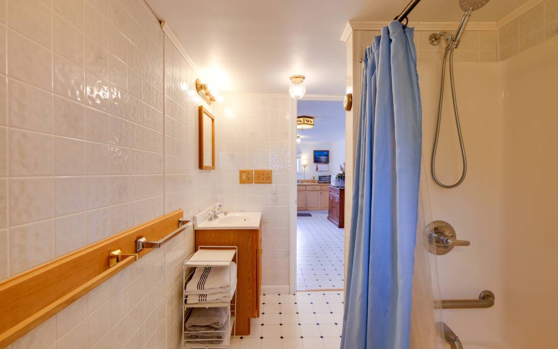 Photo of Bathroom in Marlboro