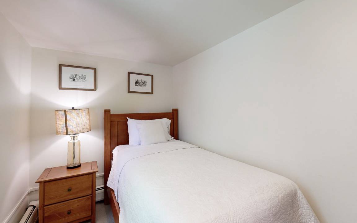 Photo of Bedroom in Proctorsville