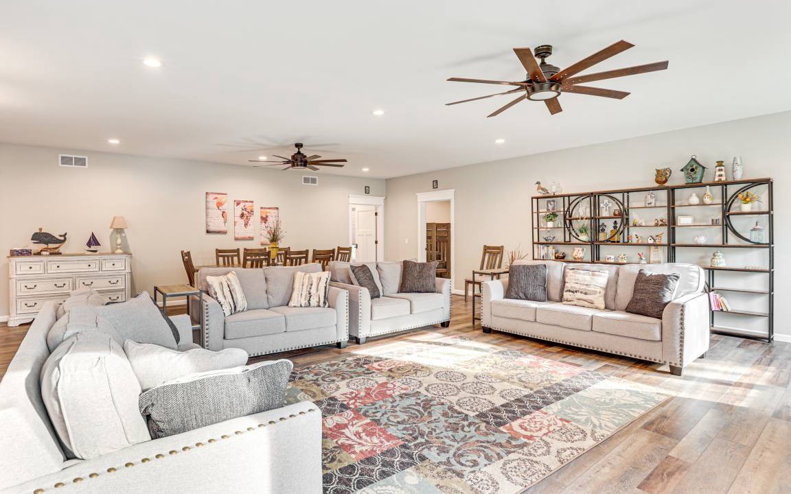Photo of Livingroom in Lake Delton