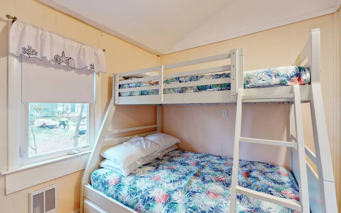 Photo of Bedroom in Newburyport