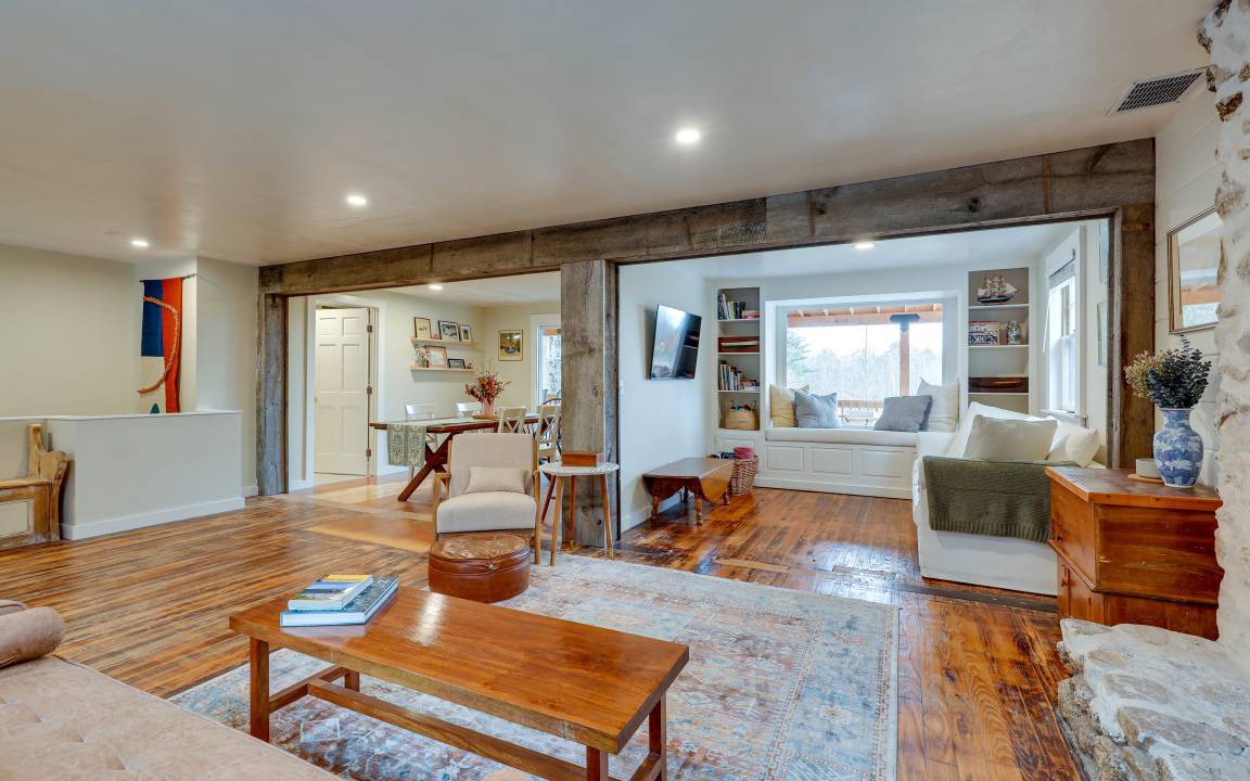 Photo of Livingroom in Elkins