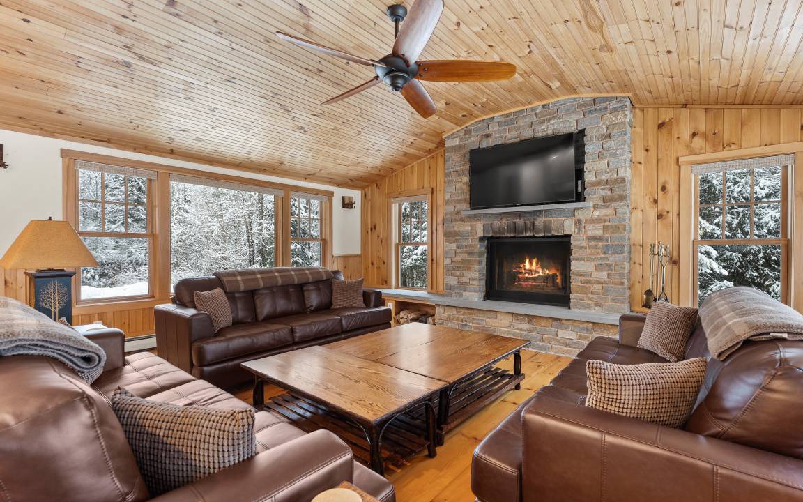 Photo of Livingroom in North Creek