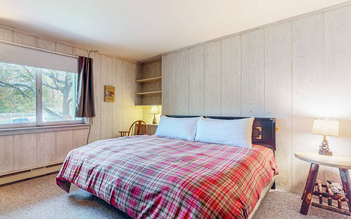 Photo of Bedroom in Cranmore Birches