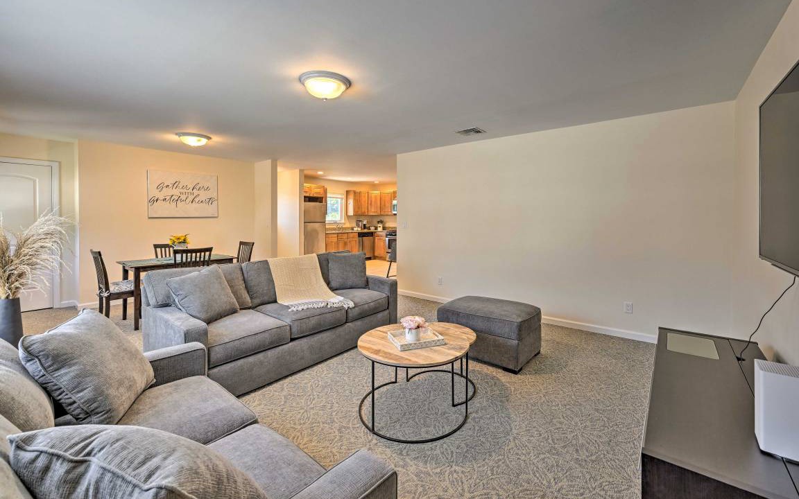 Photo of Livingroom in Glen Cove