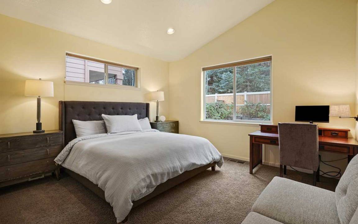 Photo of Bedroom in Old Farm District