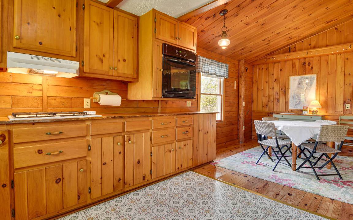 Photo of Kitchen in Lovell