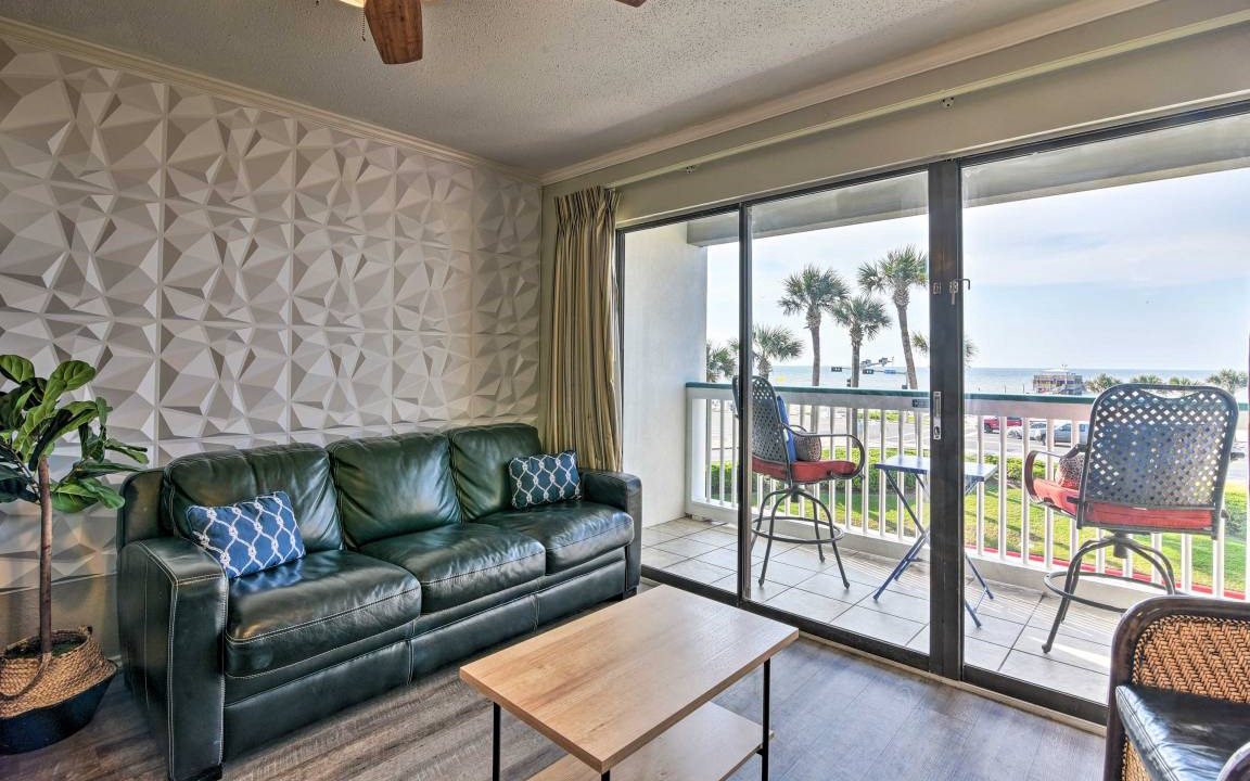 Photo of Livingroom in Galveston