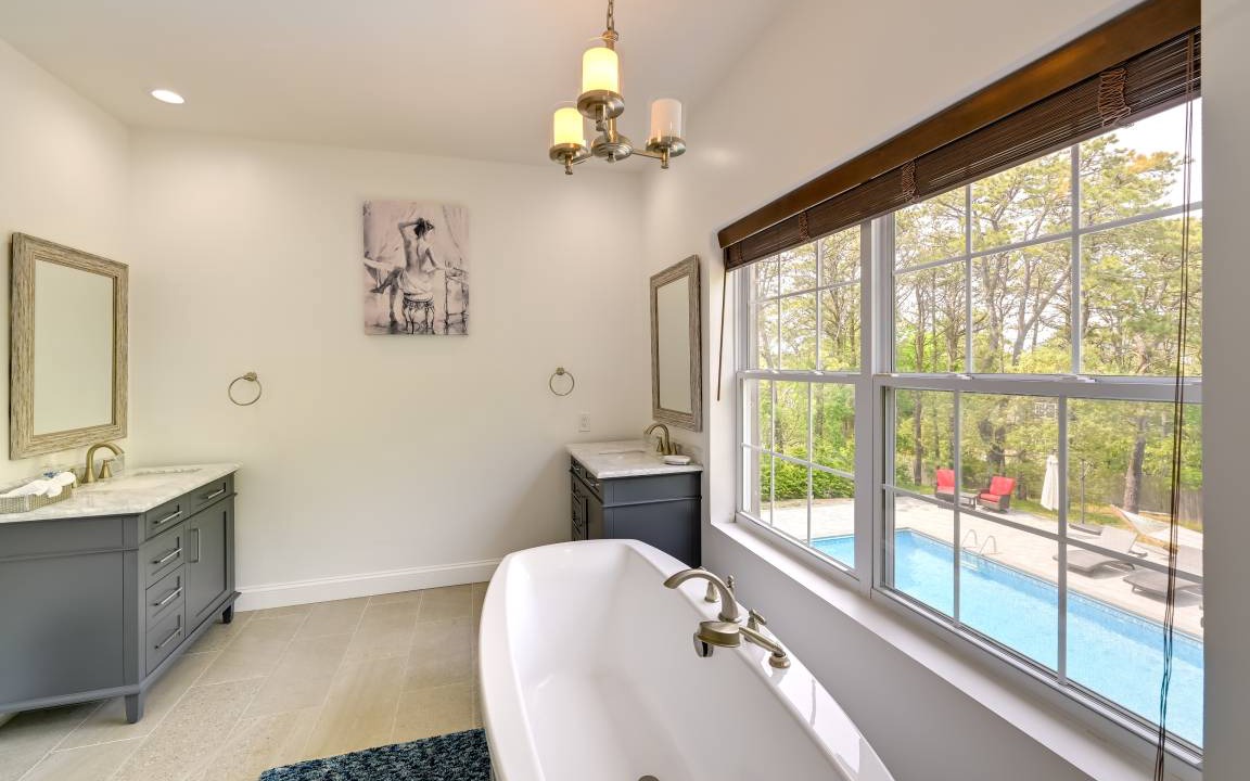 Photo of Bathroom in Shinnecock Hills