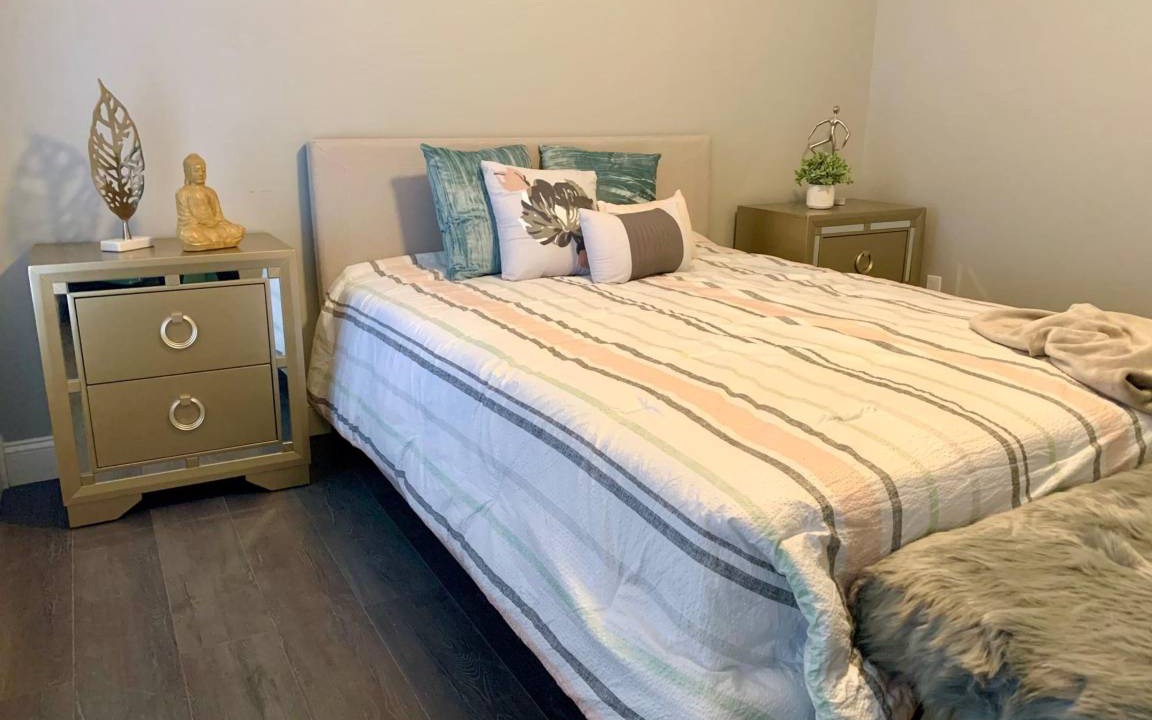 Photo of Bedroom in Downtown Niagara Falls